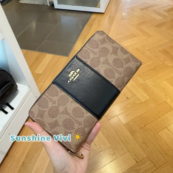 NWT Coach Long Zip Around Wallet CW947 Signature Canvas/Leather Gold/Tan/Black - Picture 1 of 6